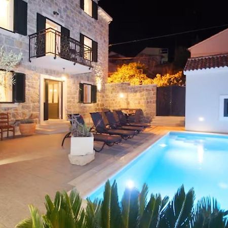 Villa Filipetti With Heated Pool Makarska Exteriör bild